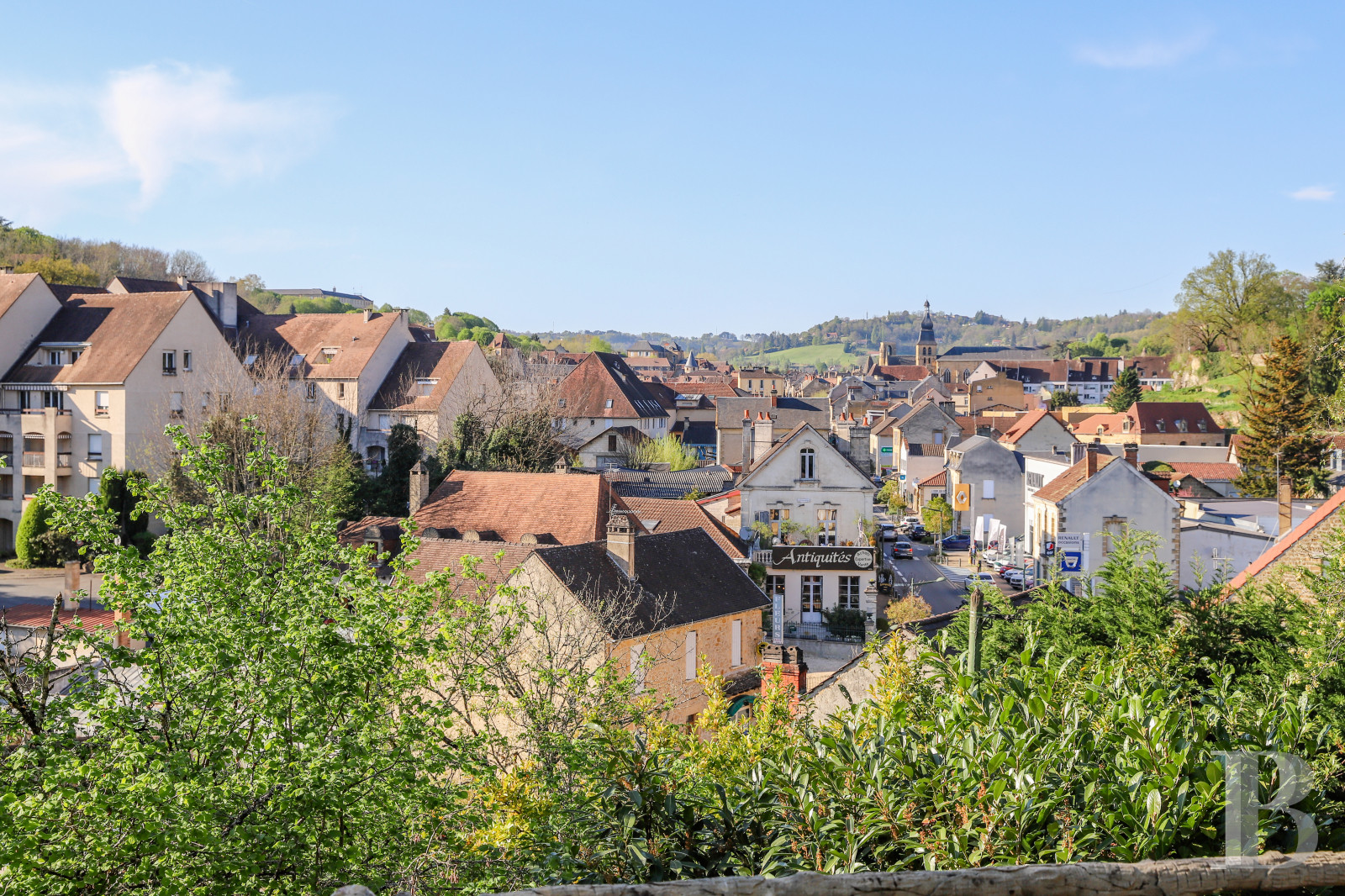 A 1920s house surrounded by a large park in the heart of Sarlat, in the Dordogne - photo  n°53
